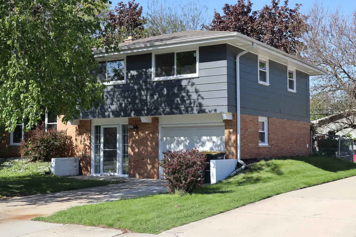 18314 Locust Street, Lansing, IL 60438 - #1