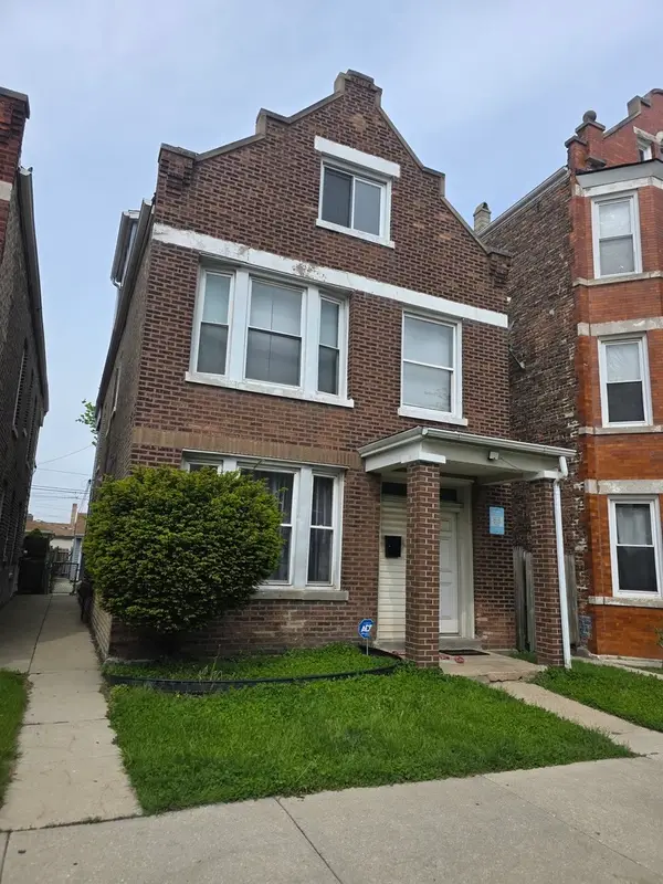 4140 S Albany Avenue, Chicago, IL 60632
