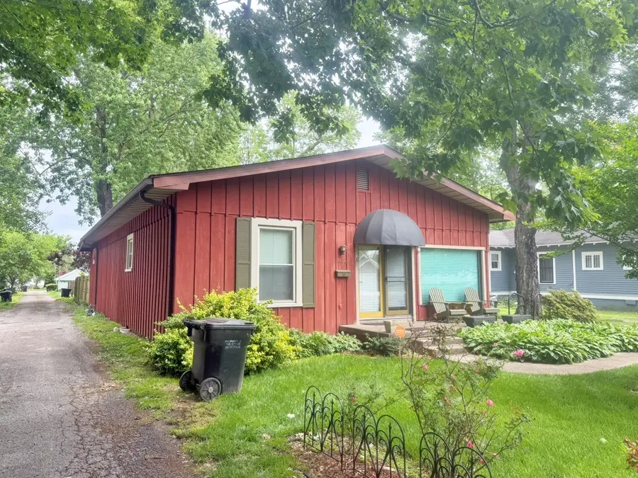 1604 North Avenue, Metropolis, IL 62960 - #2