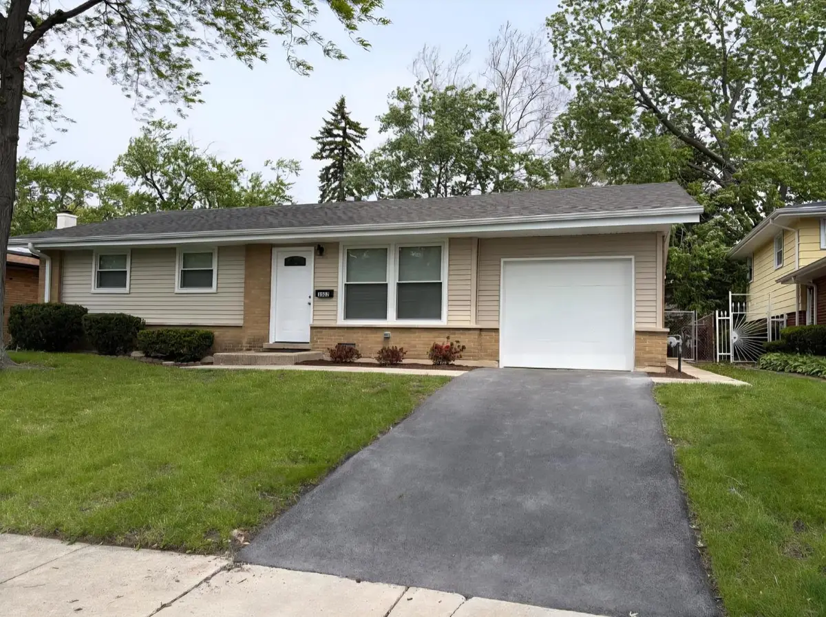 3502 Woodworth Place, Hazel Crest, IL 60429 - #1