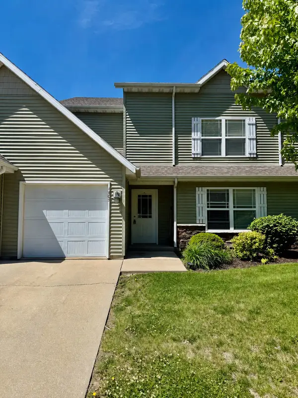 1705 W River Street #B, Dixon, IL 61021