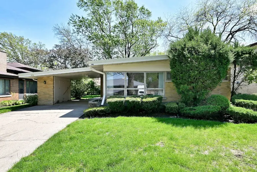 4409 W Lunt Avenue, Lincolnwood, IL 60712 - #2