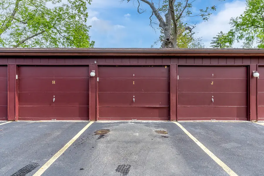 2505 26th Avenue Court #I, Rock Island, IL 61201 - #3