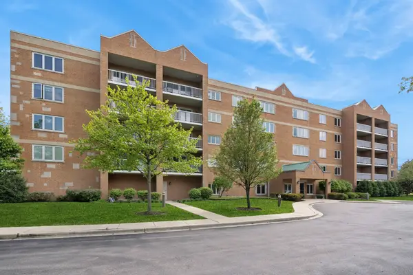 7450 N Waukegan Road #505, Niles, IL 60714