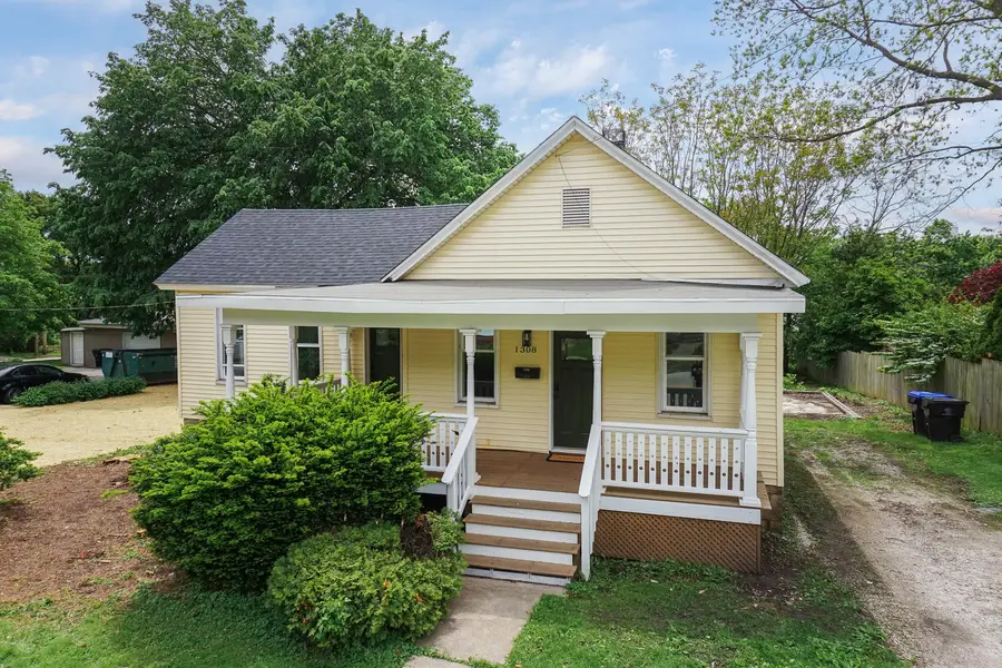 1308 W Market Street, Bloomington, IL 61701 - #3