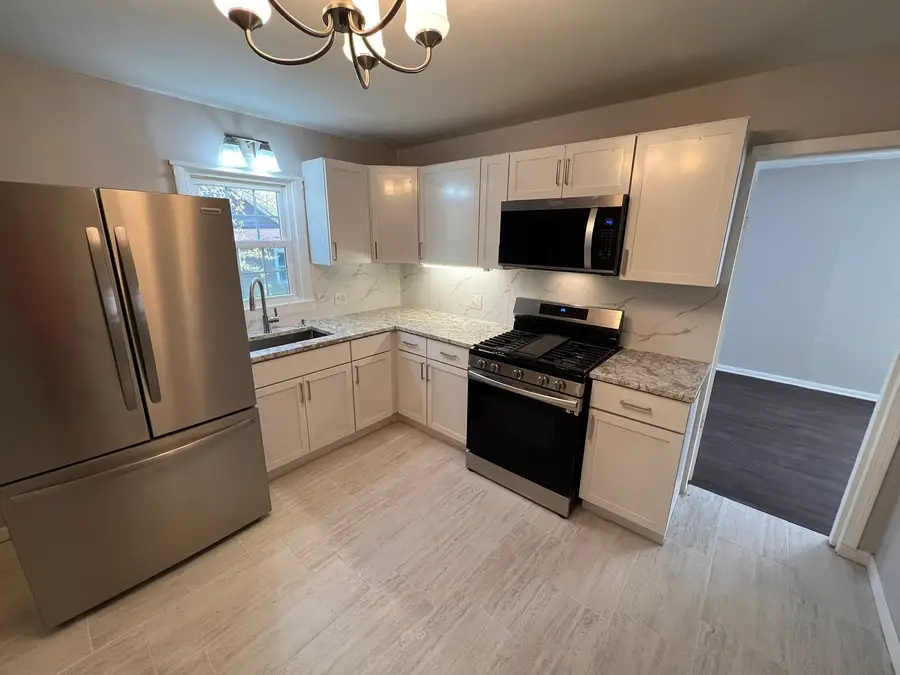 936 Russell Place, Mundelein, IL 60060 - #3