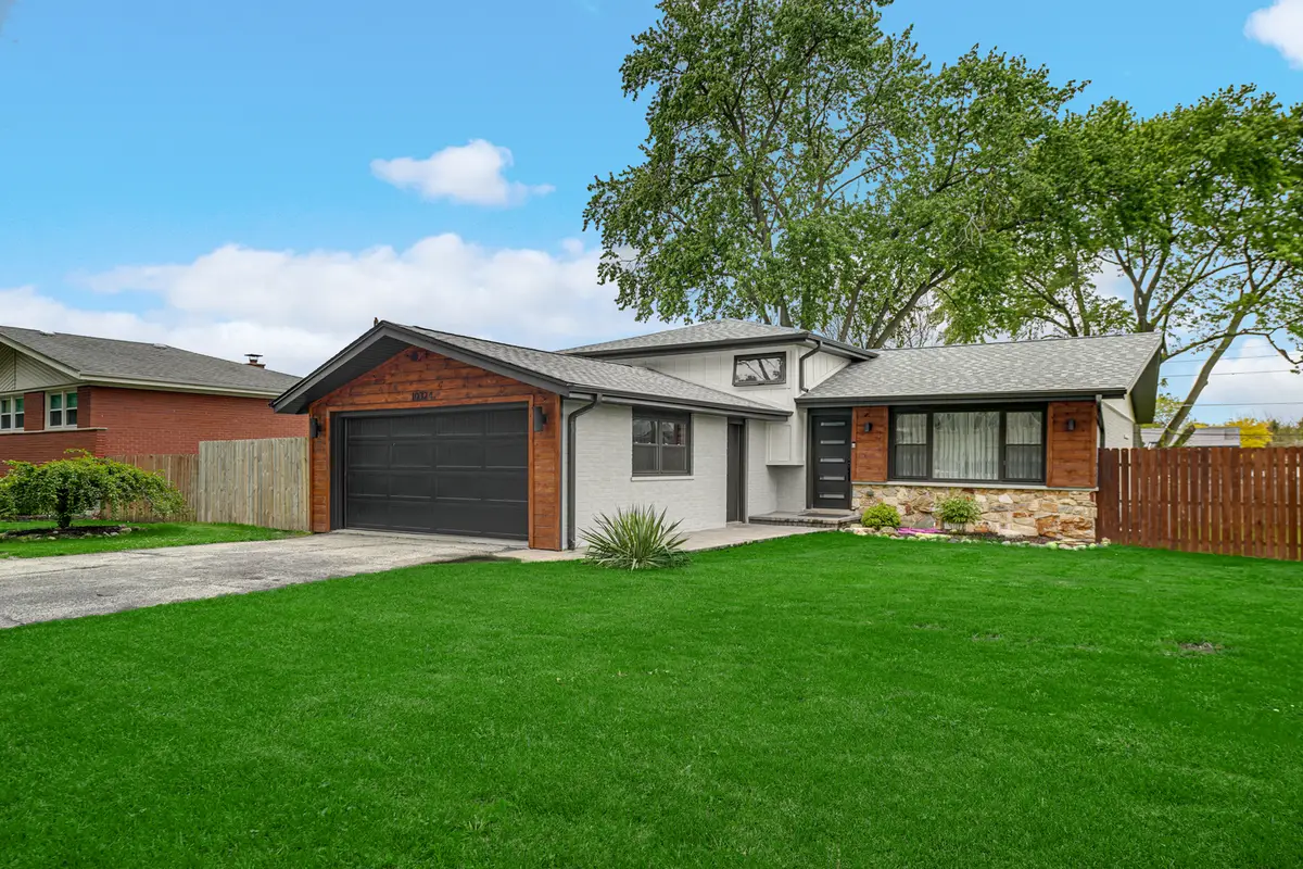 10324 S 81st Avenue, Palos Hills, IL 60465 - #1