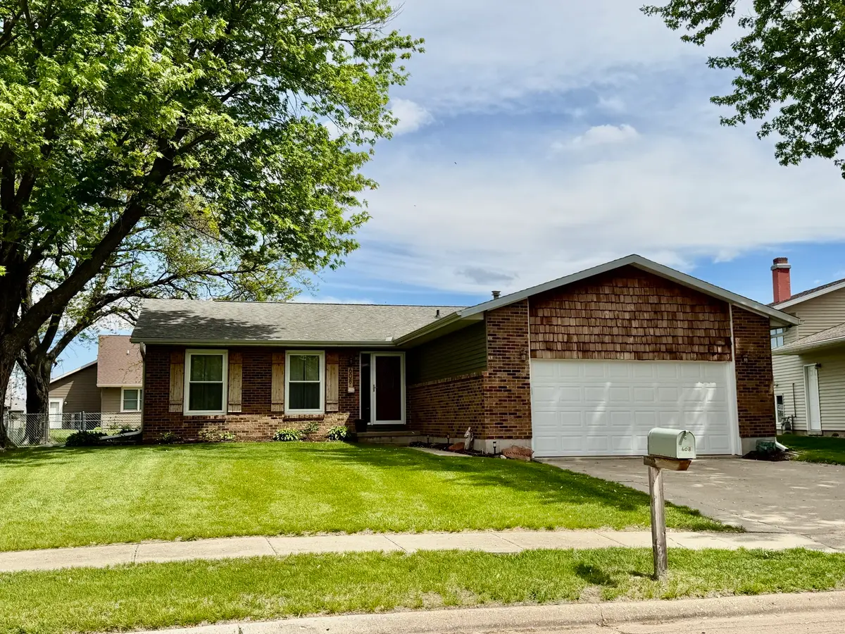608 Greenridge Drive, Sterling, IL 61081 - #1