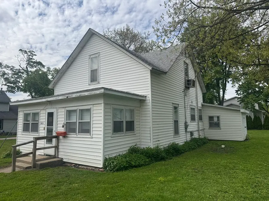 601 E Harrison Street, Saybrook, IL 61770 - #2