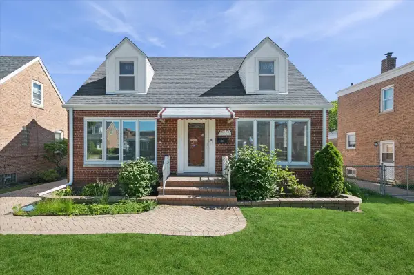 7515 W Rosedale Avenue, Chicago, IL 60631
