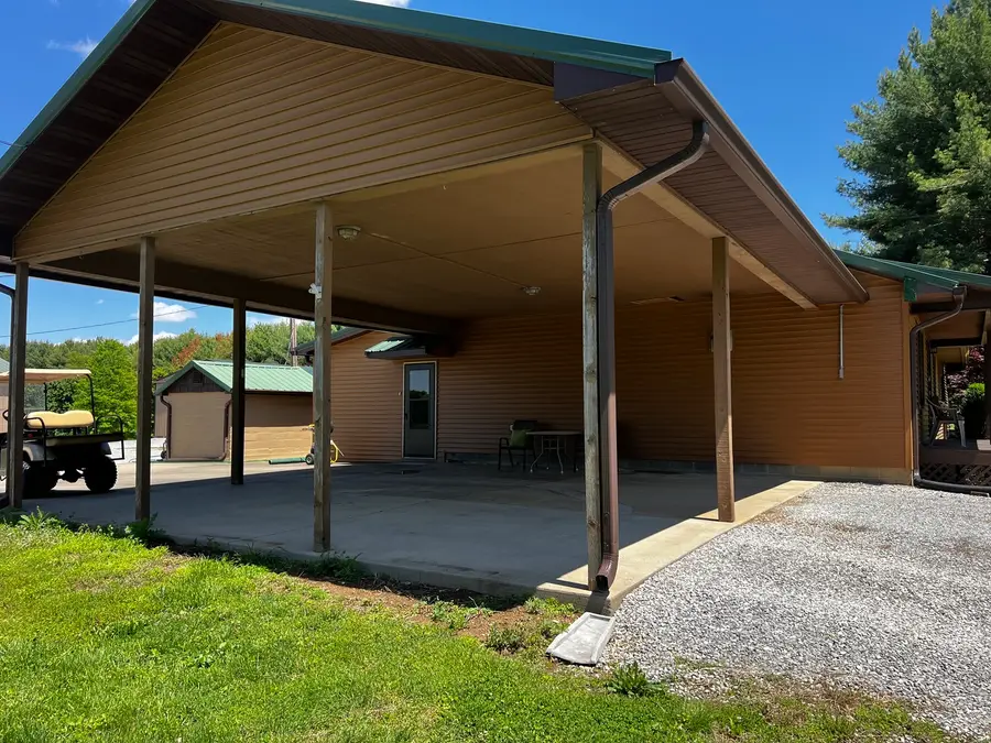 14830 N Mccarty Lane, Mount Vernon, IL 62864 - #2