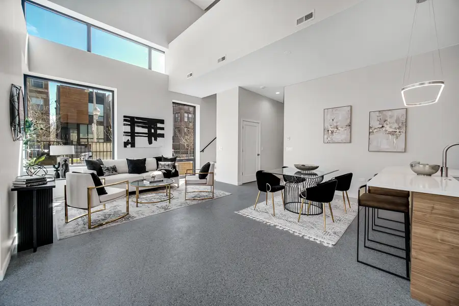 6218 S Woodlawn Avenue #A, Chicago, IL 60637 - #3