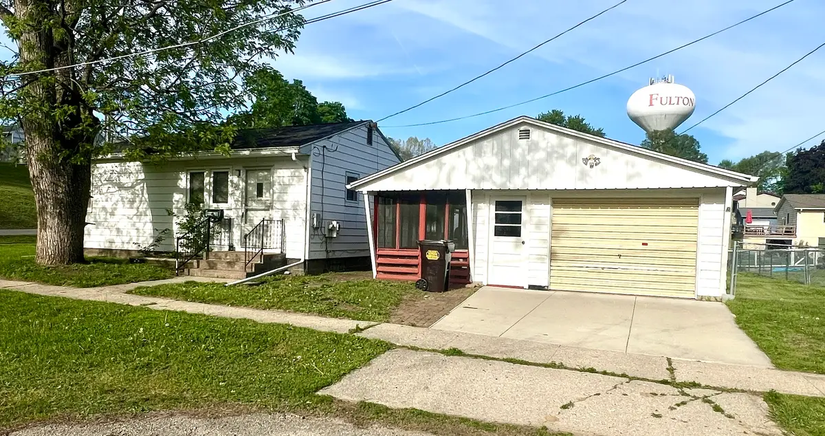 701 7th Street, Fulton, IL 61252 - #1