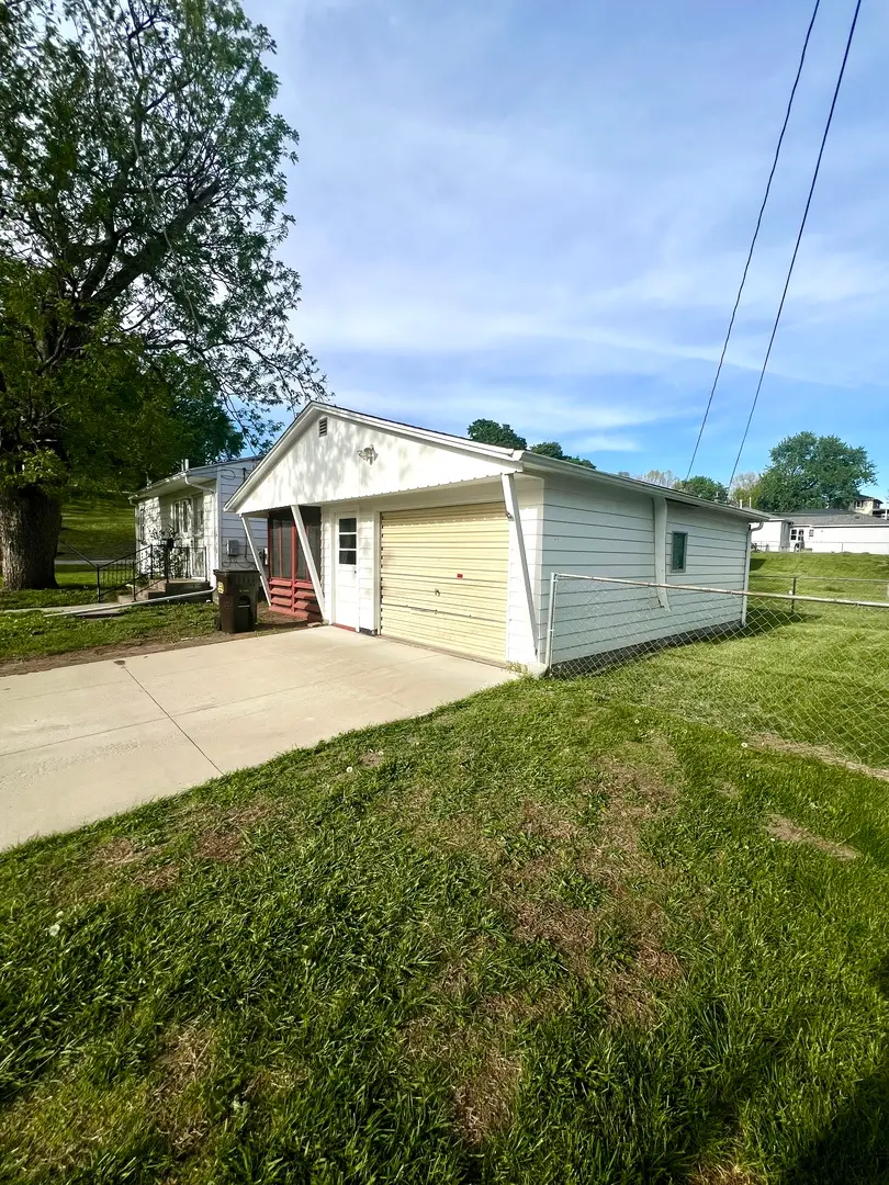 701 7th Street, Fulton, IL 61252 - #2