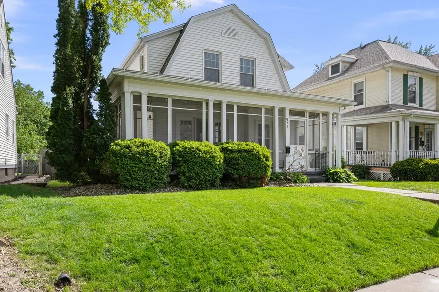 911 Grand Court, Davenport, IA 52803 - #2