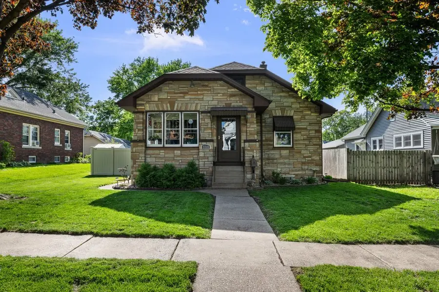 2218 Davie Street, Davenport, IA 52804 - #2