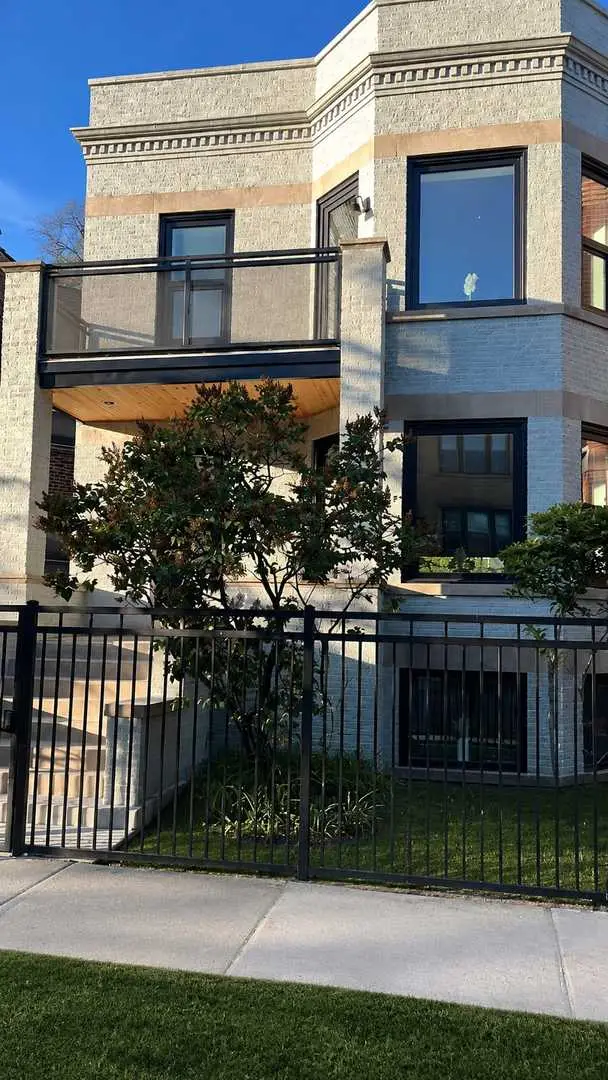 5725 N Ridge Avenue, Chicago, IL 60660 - #1
