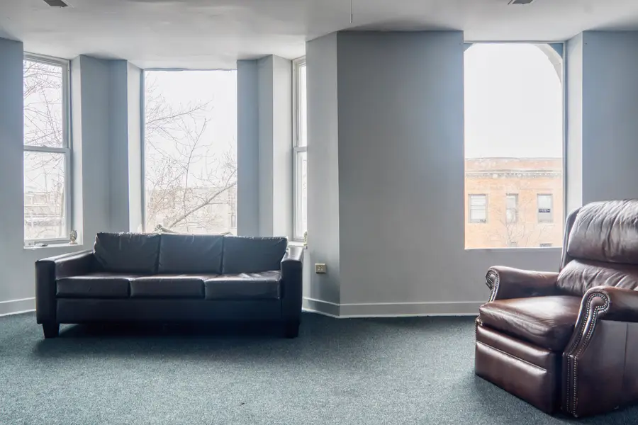 4529 S Vincennes Avenue, Chicago, IL 60653 - #3