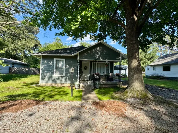 1008 S Commercial Street, Benton, IL 62812