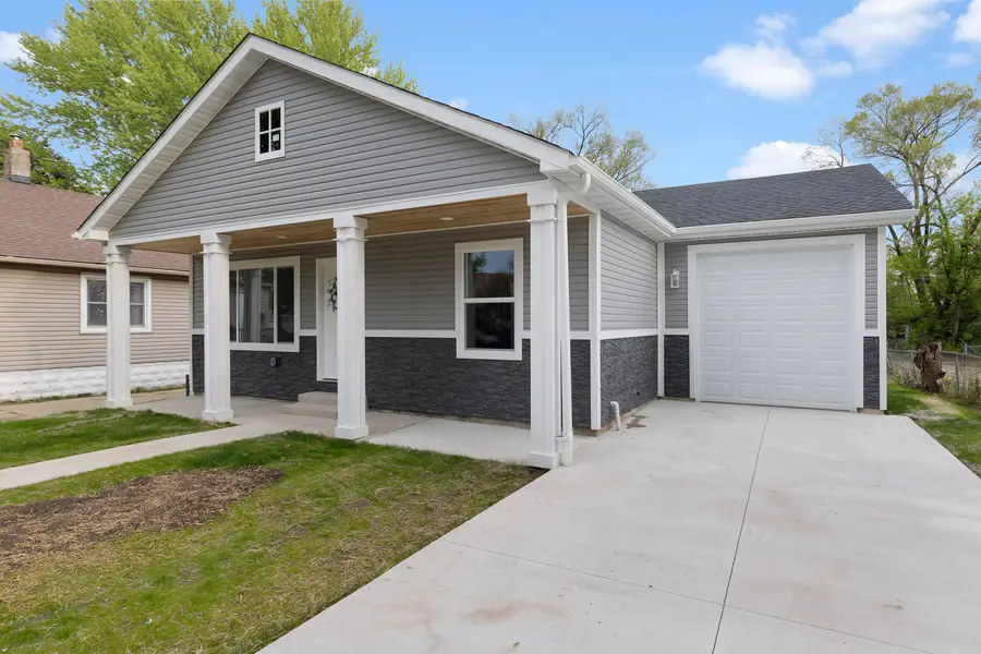 1212 Lincoln Avenue, Rockford, IL 61102 - #2