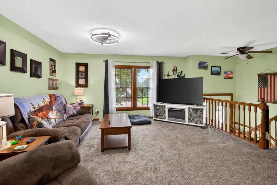 1704 9th Street Nw, Clinton, IA 52732 - #3