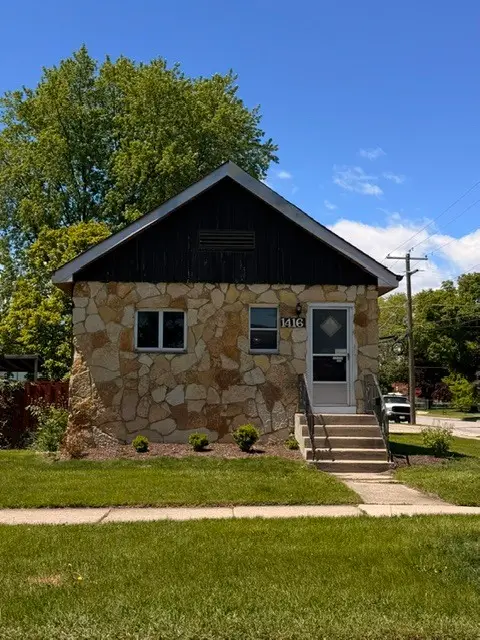 1416 N 36th Avenue, Melrose Park, IL 60160