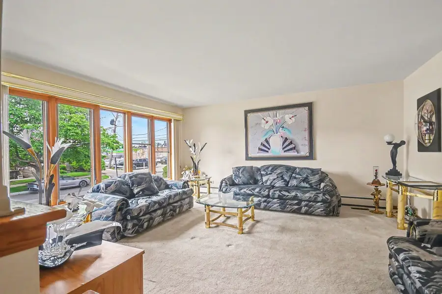 5439 N Neva Avenue, Chicago, IL 60656 - #3