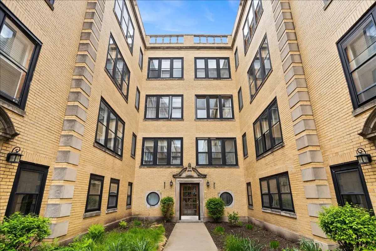2538 N Kedzie Boulevard #206, Chicago, IL 60647 - #1