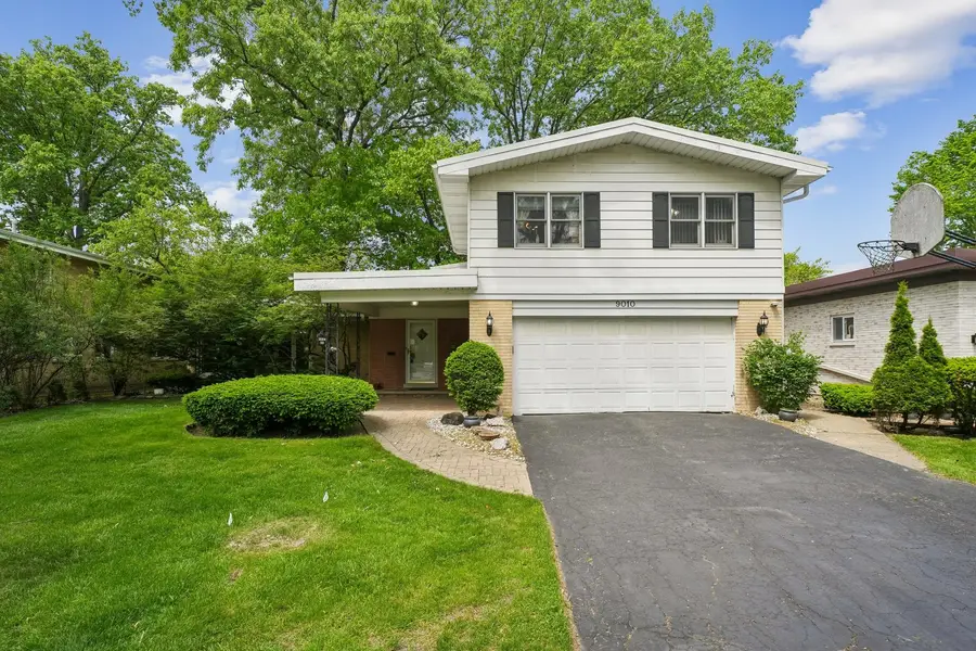 9010 Pottawattami Drive, Skokie, IL 60076 - #2