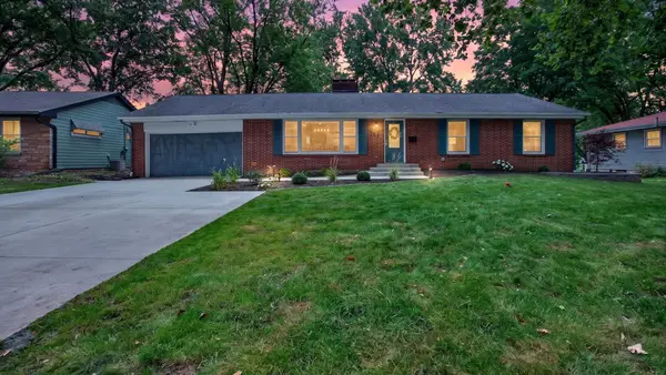 1402 Maplewood Drive, Normal, IL 61761