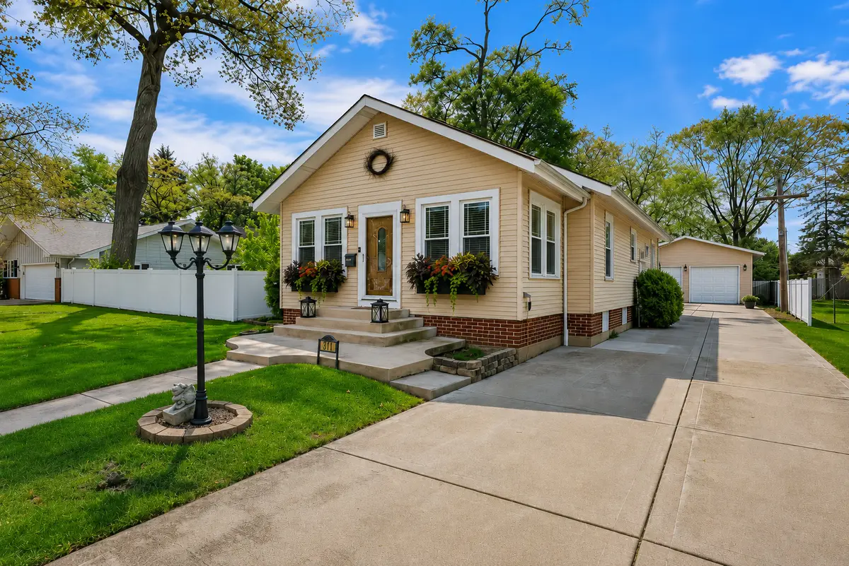 311 W North Avenue, Bartlett, IL 60103 - #1
