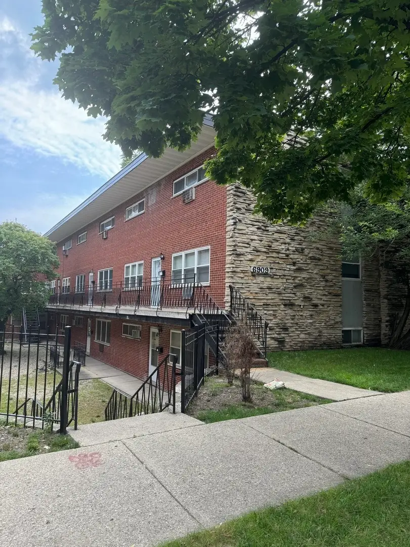 6911 N Ridge Boulevard, Chicago, IL 60645 - #2
