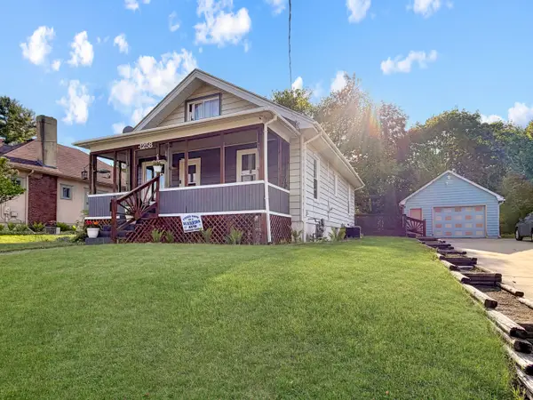 1258 S Blackhawk Avenue, Freeport, IL 61032