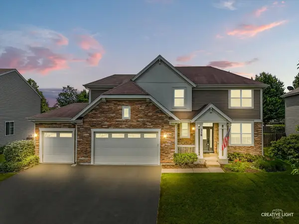 318 Winthrop Drive, Oswego, IL 60543