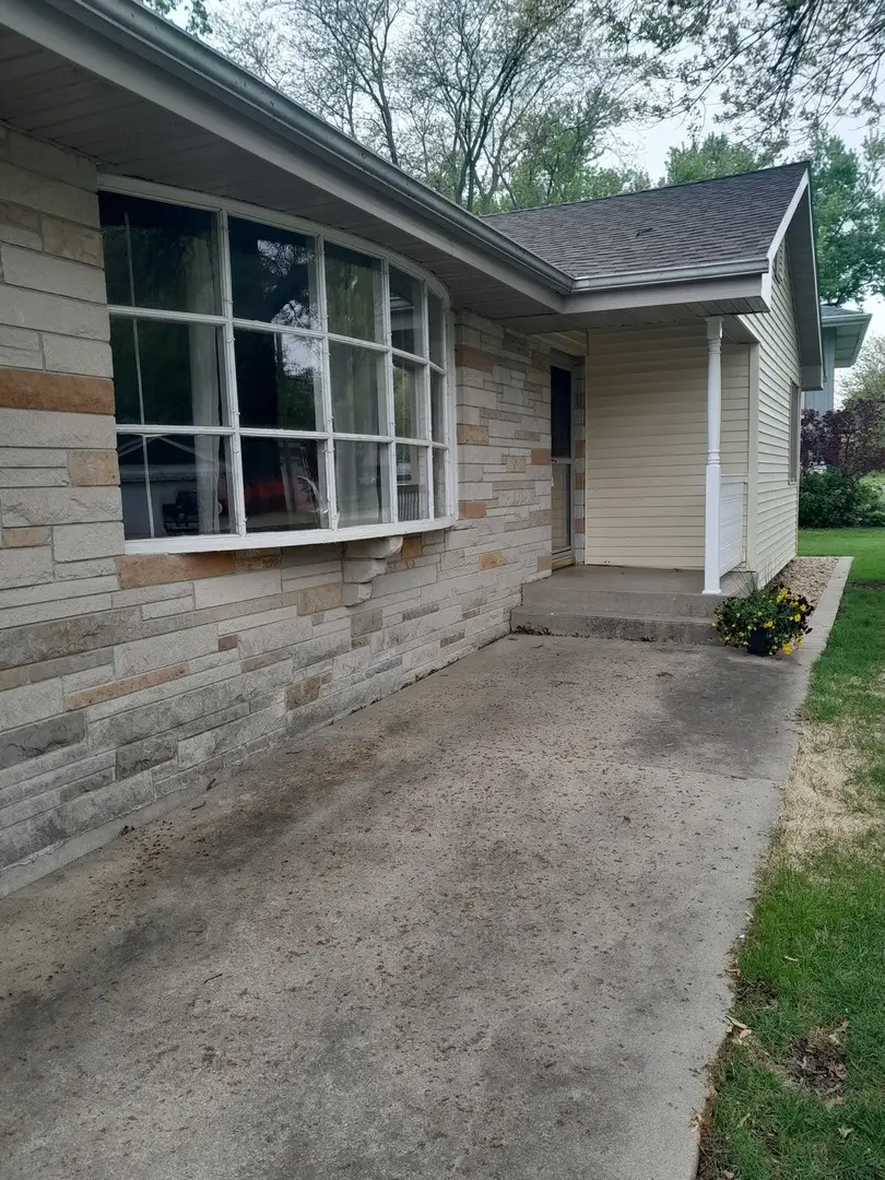 1503 Lakewood Drive, Mendota, IL 61342 - #2