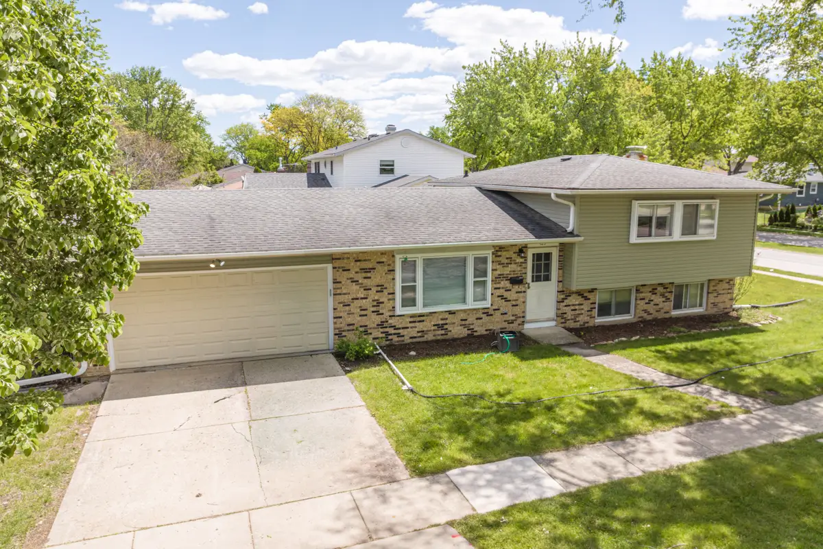 425 Lisa Lane, Streamwood, IL 60107 - #1