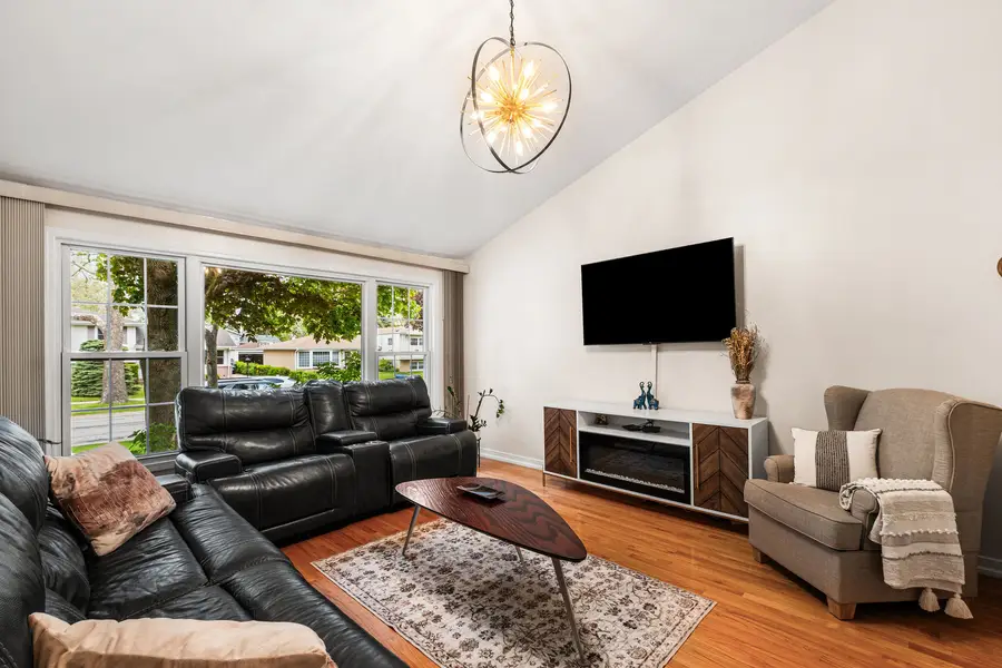 509 N 4th Avenue #A, Des Plaines, IL 60016 - #2