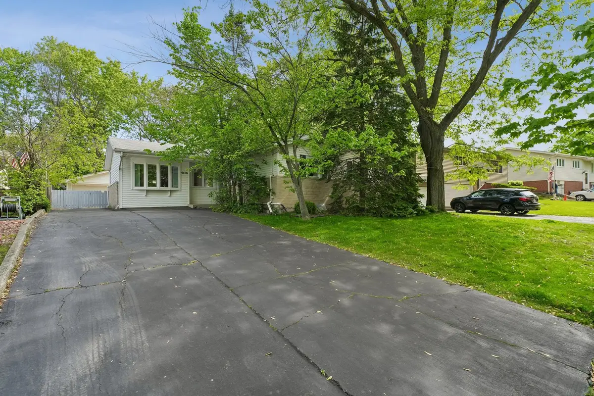 9136 W 91st Place, Hickory Hills, IL 60457 - #1