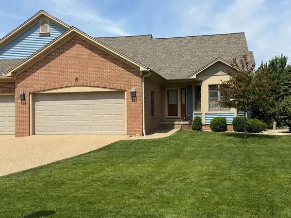 5 Spruce Court, Bloomington, IL 61704