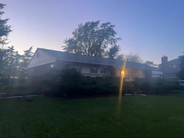 8026 W Eastwood Avenue, Norridge, IL 60706