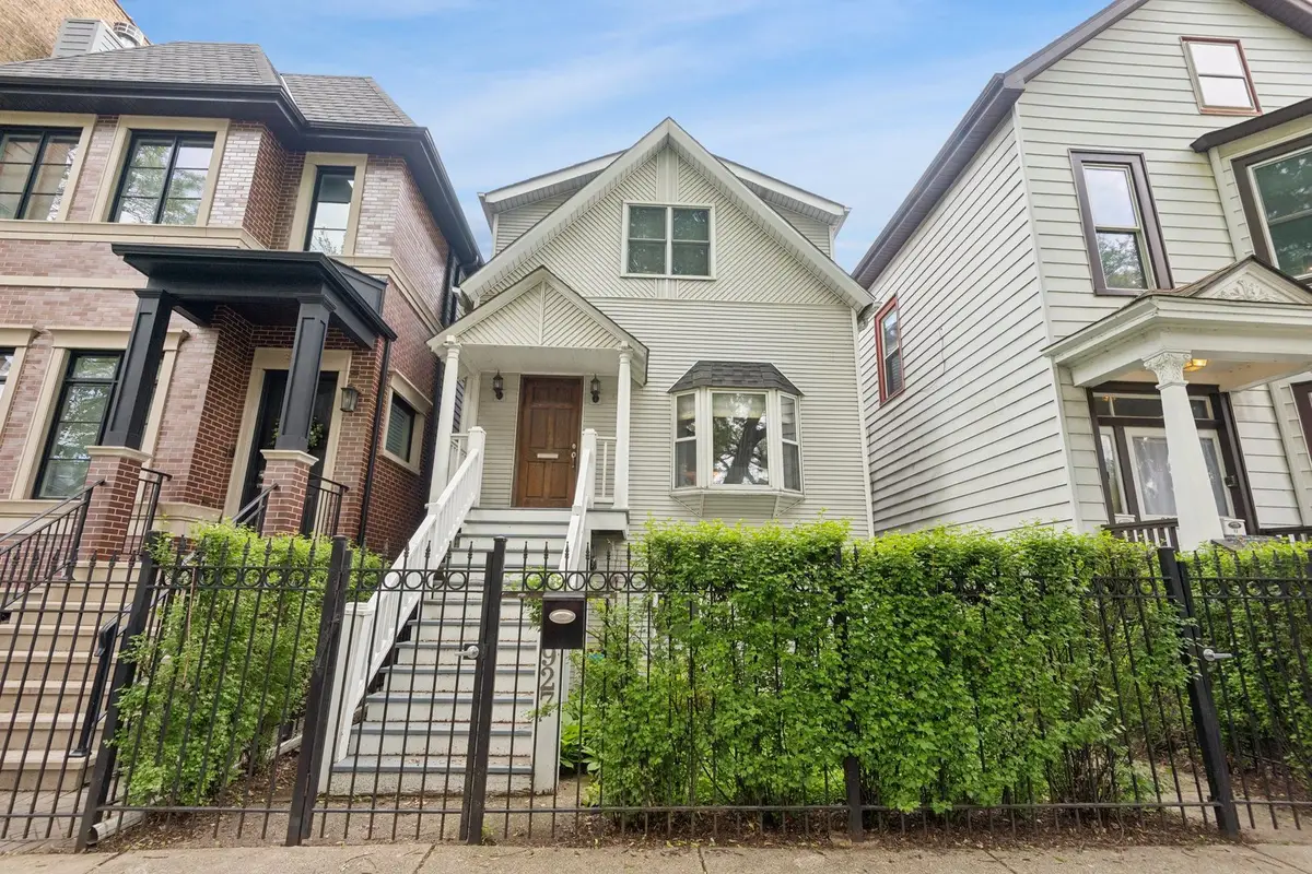 3927 N Paulina Street, Chicago, IL 60613 - #1