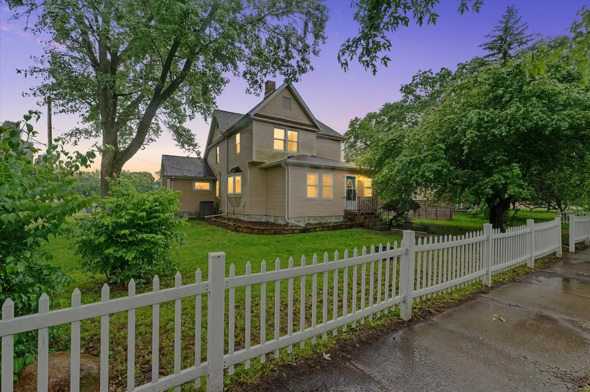 215 E Reynolds Street, Tolono, IL 61880 - #1
