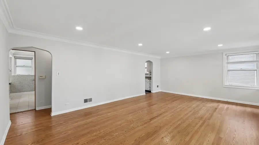 893 S Poplar Avenue, Elmhurst, IL 60126 - #3