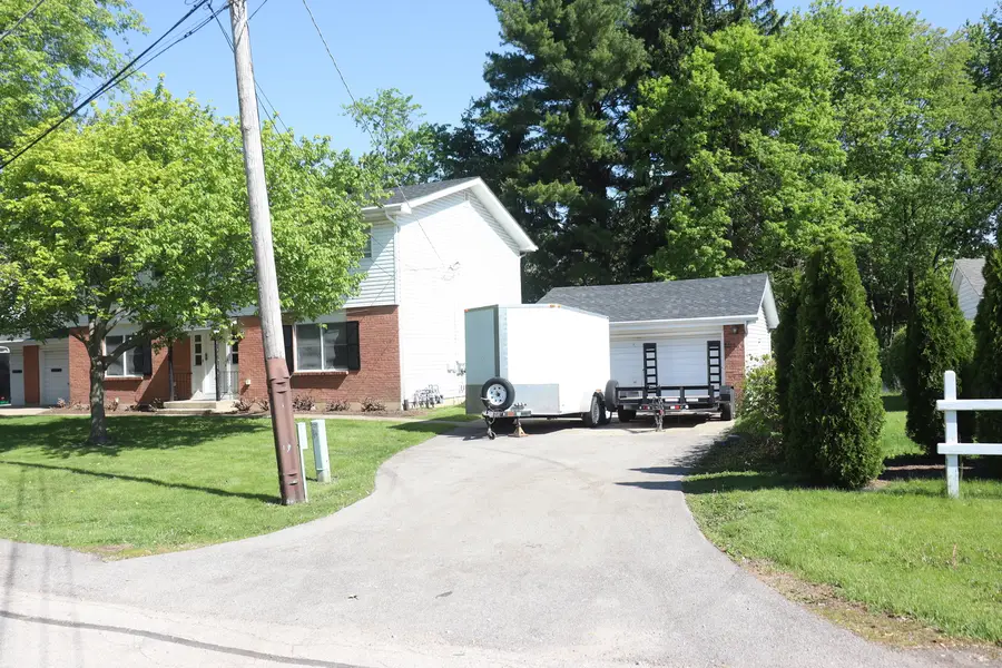 402 W Washington Street, Yorkville, IL 60560 - #3