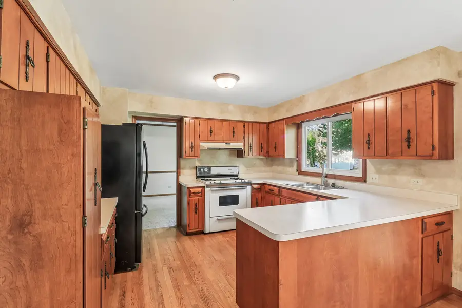 733 Buttonwood Circle Se, Naperville, IL 60540 - #2