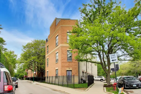 2300 W Bloomingdale Avenue, Chicago, IL 60647