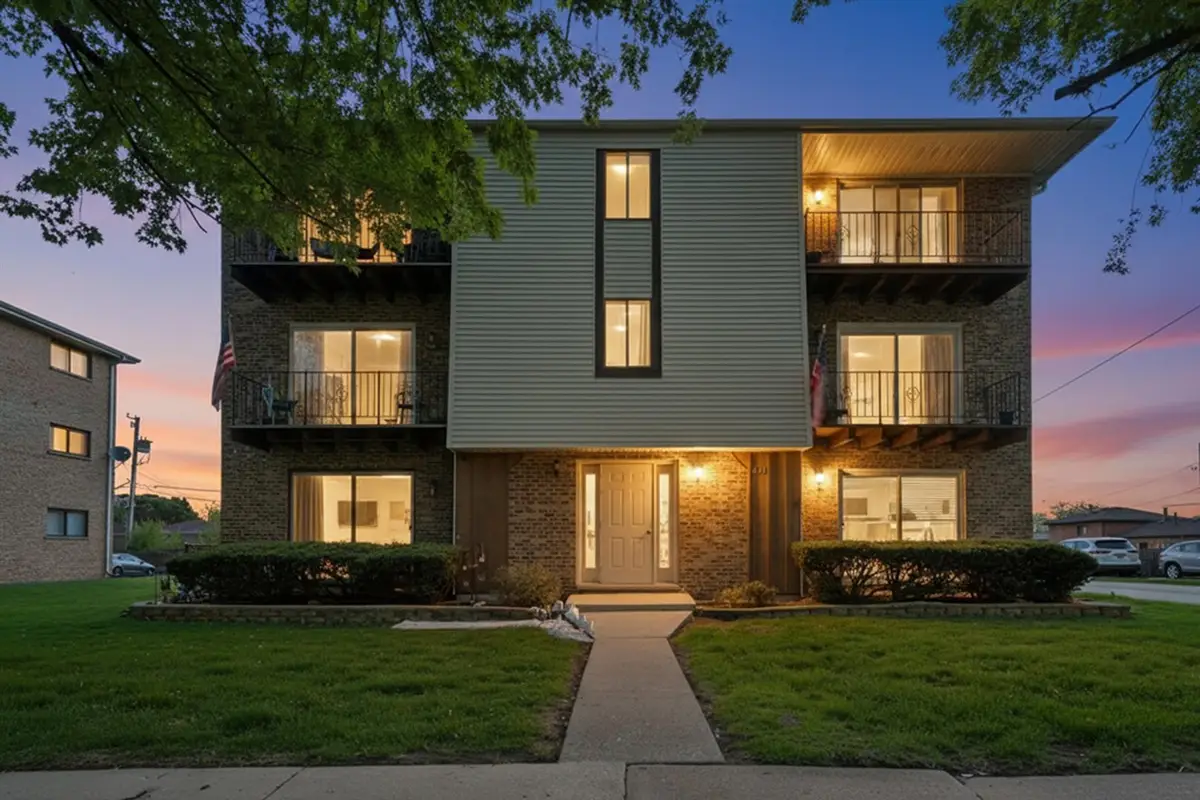 8039 Beloit Avenue #3B, Bridgeview, IL 60455 - #1