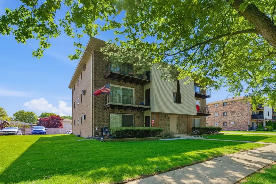 8039 Beloit Avenue #3B, Bridgeview, IL 60455 - #3
