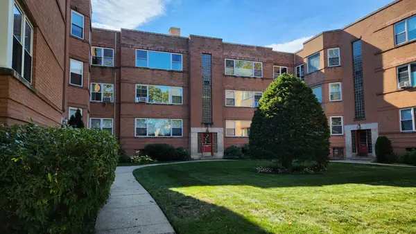 2641 W Fitch Avenue #2, Chicago, IL 60645