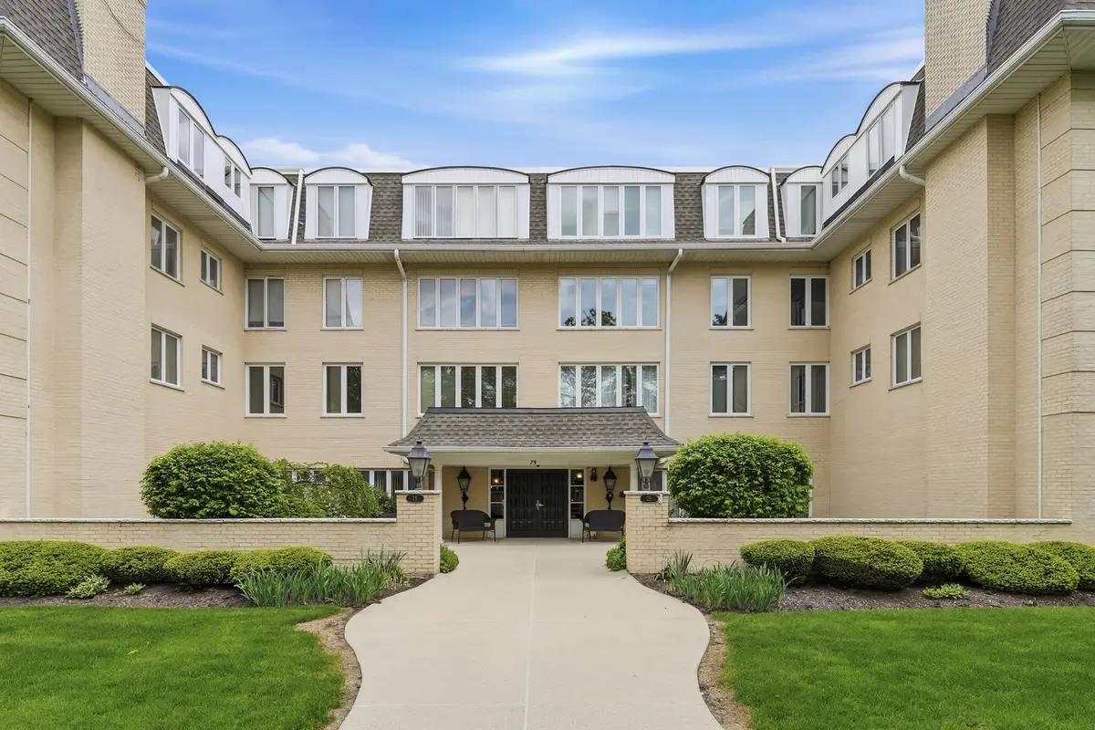 75 6th Avenue #304, La Grange, IL 60525 - #1
